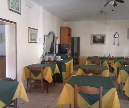 Berlati Otel *