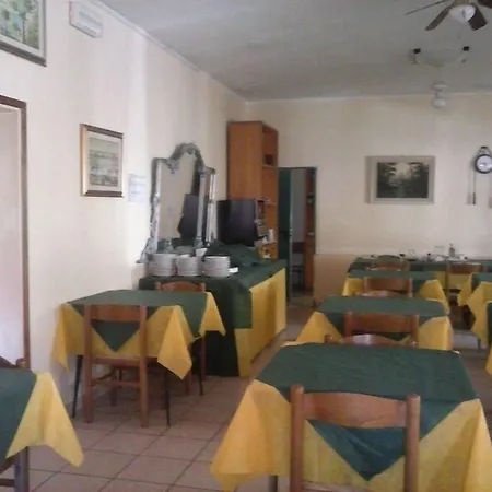 Hotel Berlati *